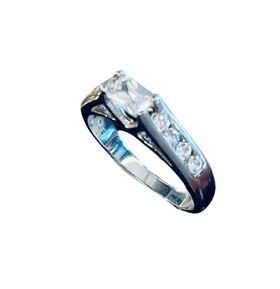 Mikelidis Jewelry